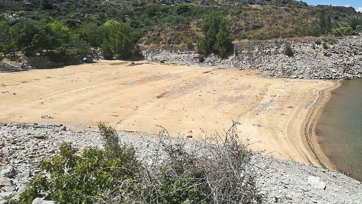 Playa de Ricobayo, en el embalse del río Esla. | Chany Sebastián