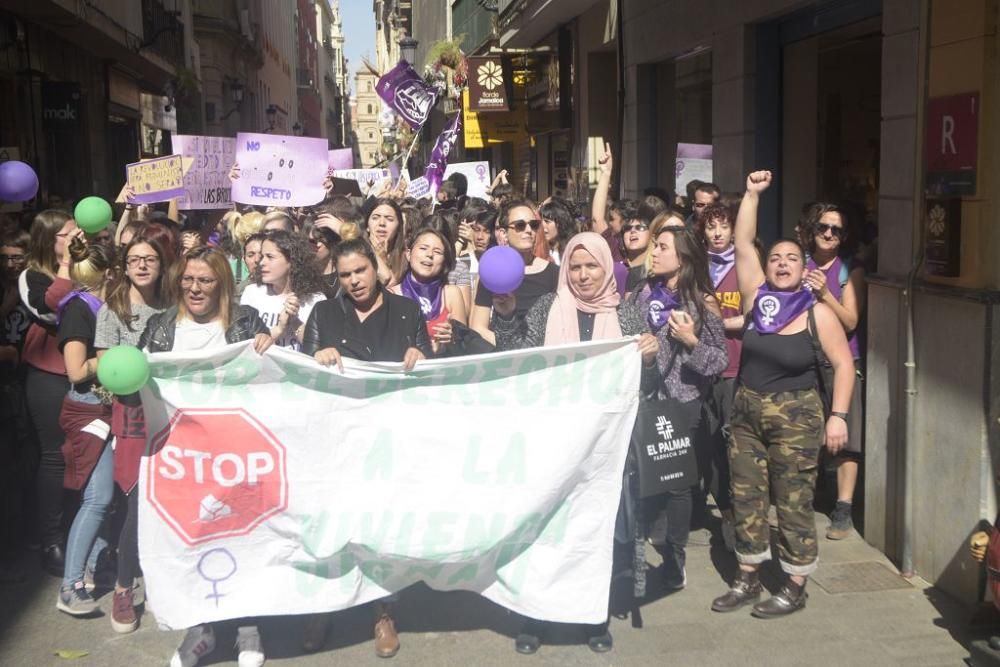 La feministas calientan motores antes de la manifestación del 8-M en Murcia