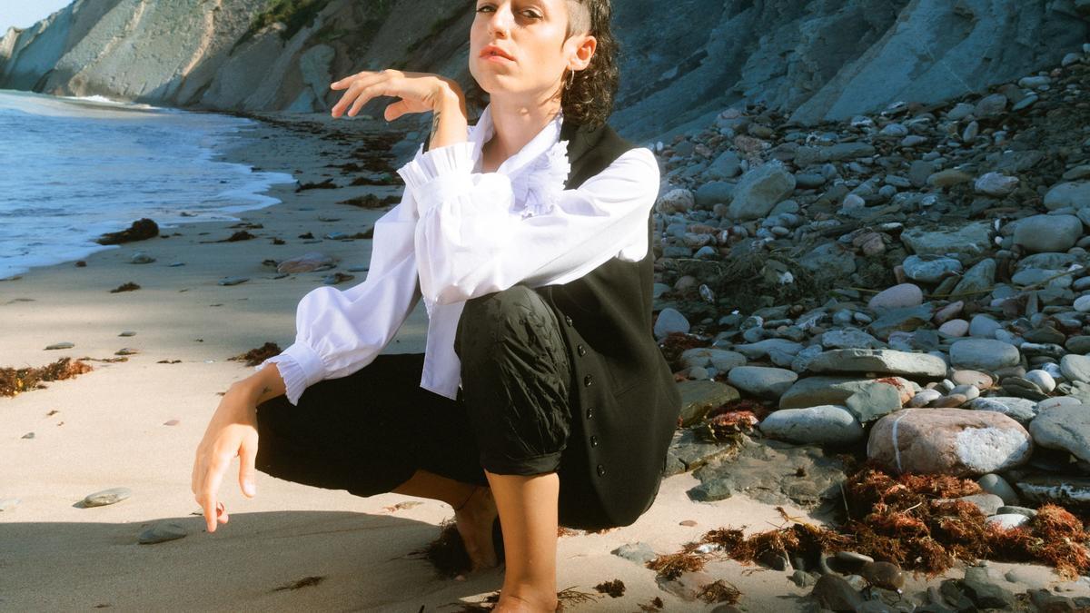 Travis Birds (Madrid, 1990) en una imagen promocional para su segundo disco: ‘La costa de los mosquitos’ (2021).