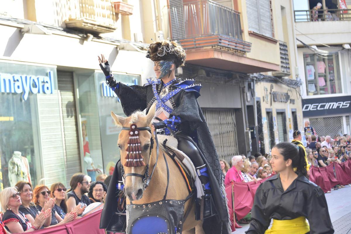 Un espectacular desfile infantil recorre las calles Un espectacular desfile infantil recorre las calles