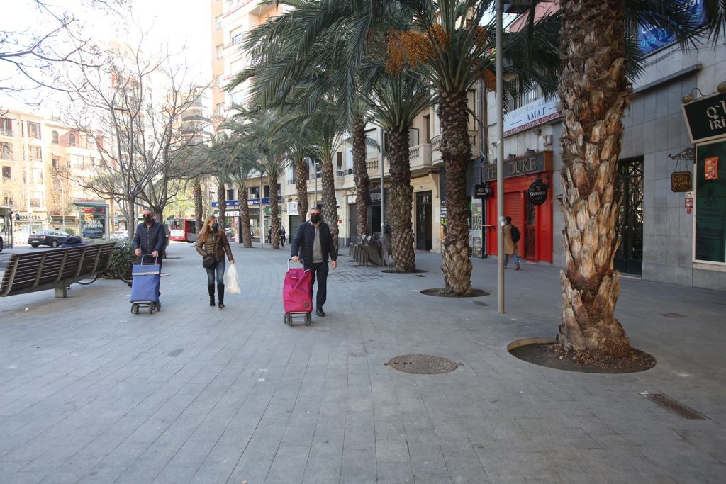 Primera jornada de cierre total de la hostelería en Alicante