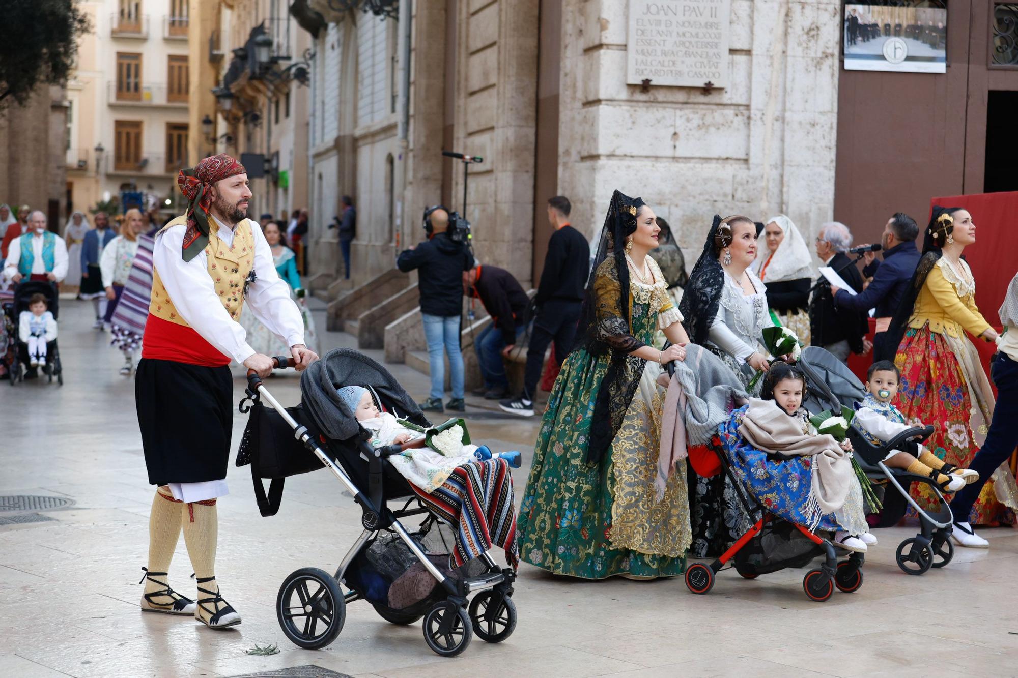 Búscate en el primer día de la Ofrenda en la calle San Vicente entre las 17:00 y las 18:00