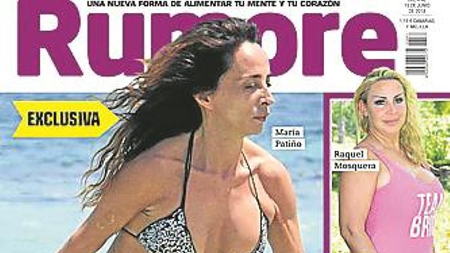 María Patiño luce figura en las playas de Ibiza