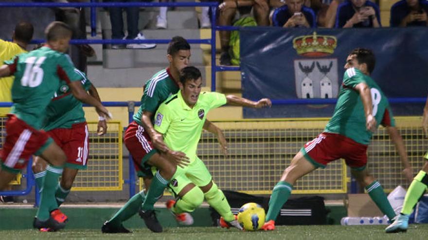 El Levante debuta con una goleada