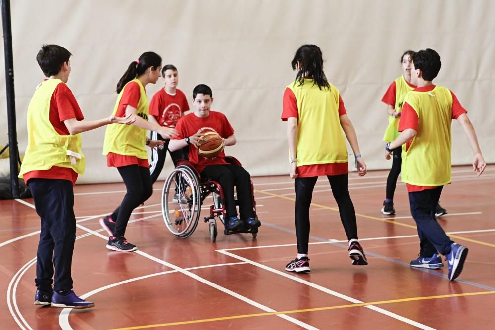 Jornada deportiva con centenares de escolares