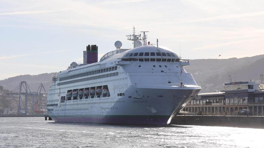 El «Ambience» regresa a Vigo con 1.400 británicos a bordo