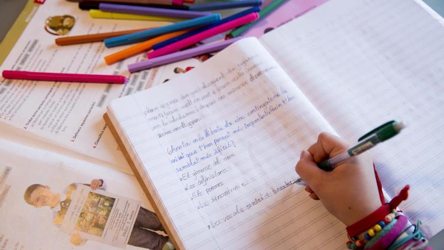 Entra en un colegio y amenaza con matar niños al grito de &quot;Alá es grande&quot;