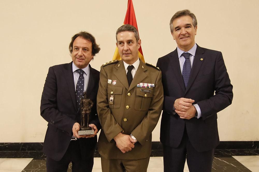 Entrega de condecoraciones en la Subdelegación de Defensa