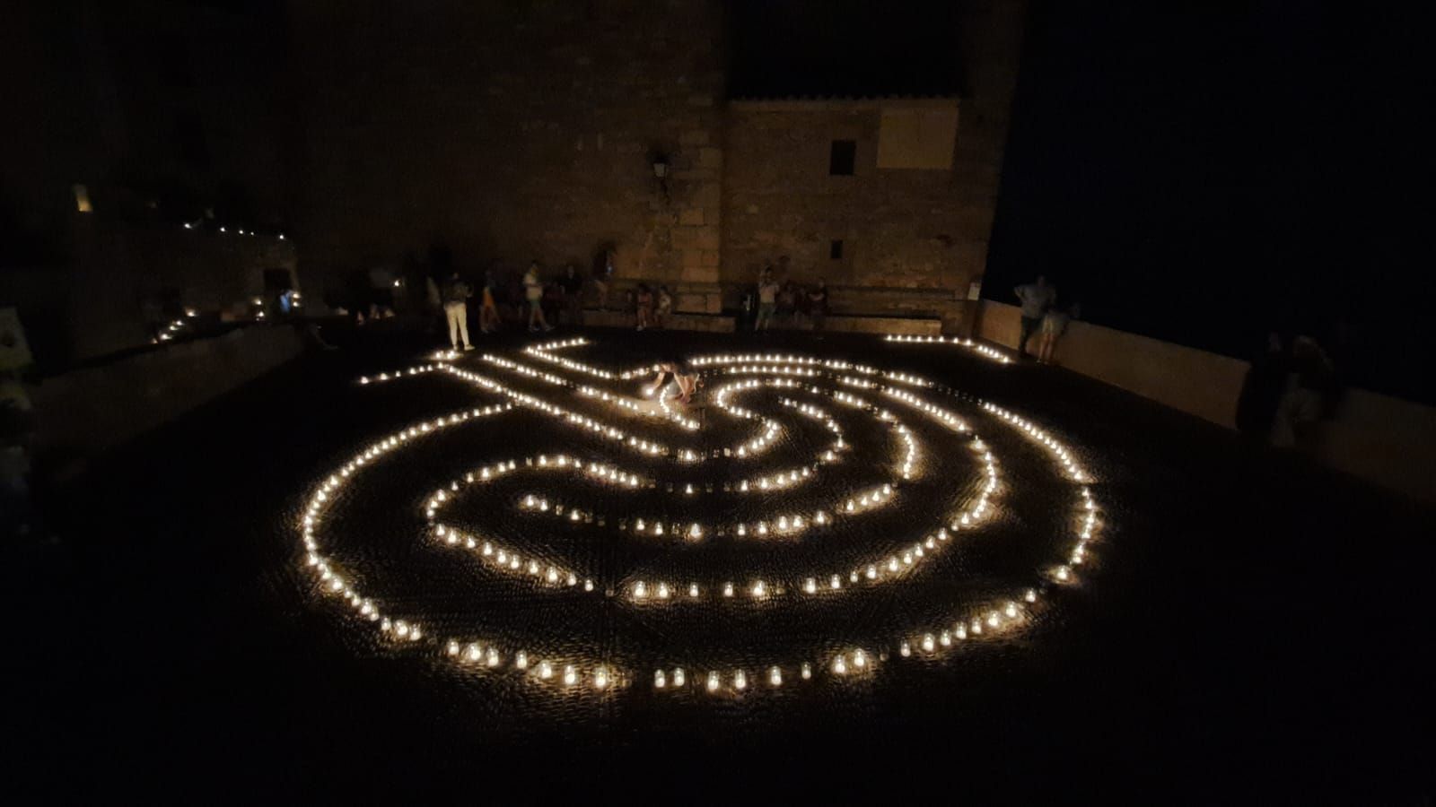 Culla ilumina su casco histórico con 5.500 velas