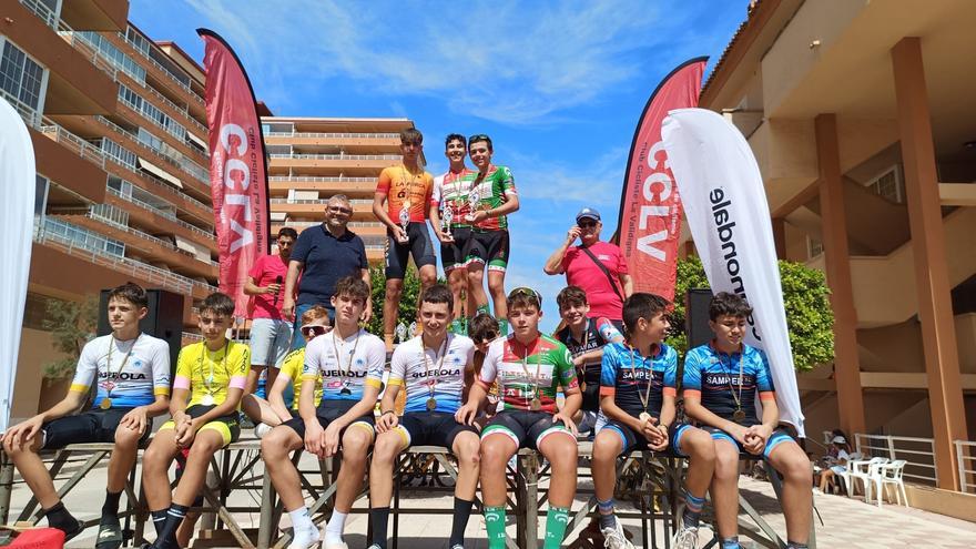 Cuatro ciclistas de La Forca de Aiacor y Ontinyent ganan la Cursa de Tavernes