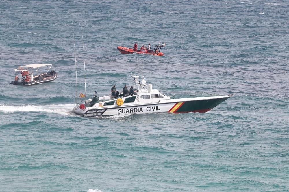 Las imágenes del accidente de avión en La Manga en el que ha muerto un piloto de la Patrulla Águila