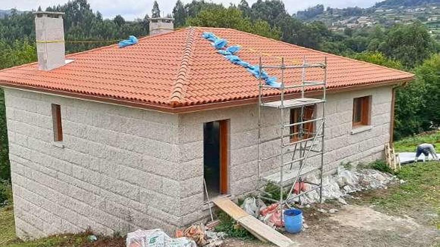 Casa do Pobo de Cutián, en San Xurxo de Sacos. // FdV