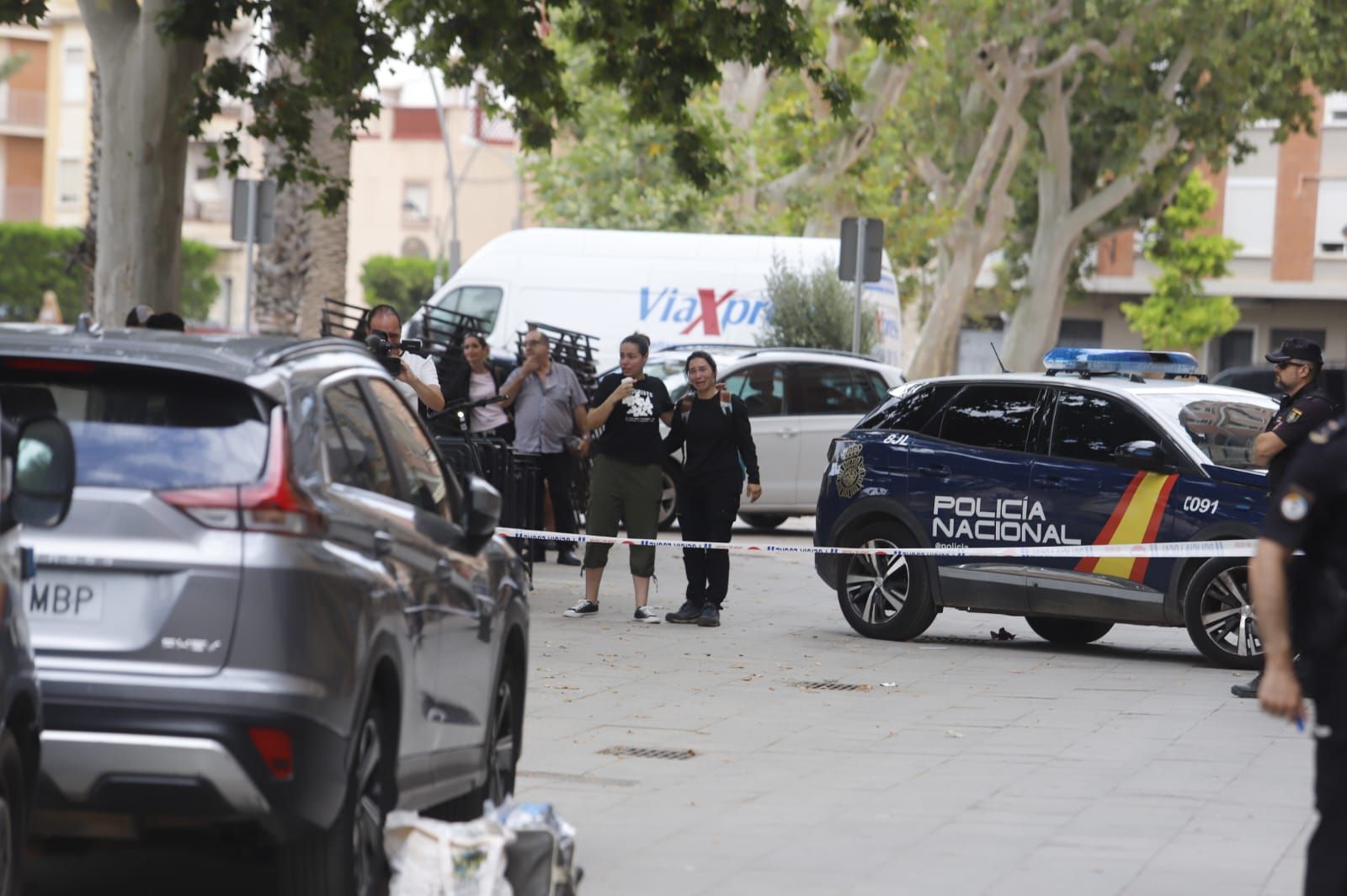 La Policía Nacional en el lugar del doble crimen de Algemesí