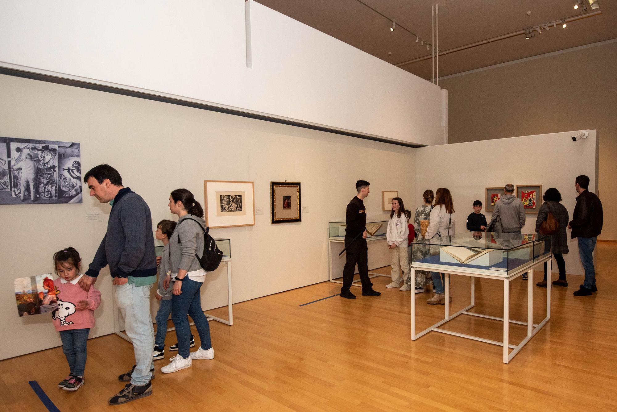 Exposición 'Picasso. Branco no recordo azul. Debuxando o futuro' en el Museo de Belas Artes