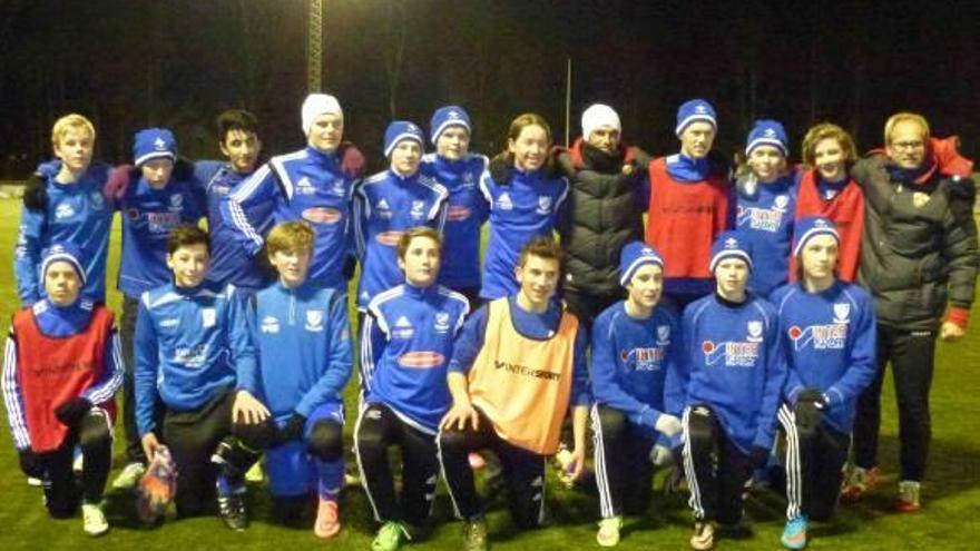 Vicente Parras y Quique Cano han estado esta semana en Suecia impartiedo clases de fútbol.