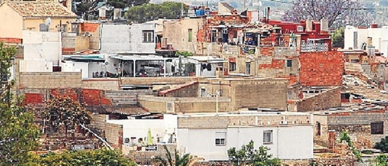 Nuevos disparos alertan de la difícil convivencia en el barrio de l&#039;Alquerieta