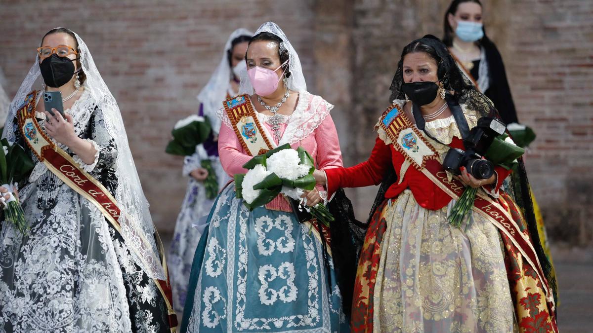 Búscate en el primer día de Ofrenda por las calles del Mar y Avellanas entre las 20:00 y 21:00 horas