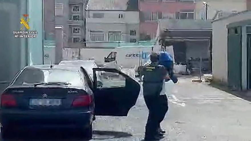 Tres detenidos al caer una banda criminal especializada en robos a negocios de hostelería que operaba en la provincia de A Coruña
