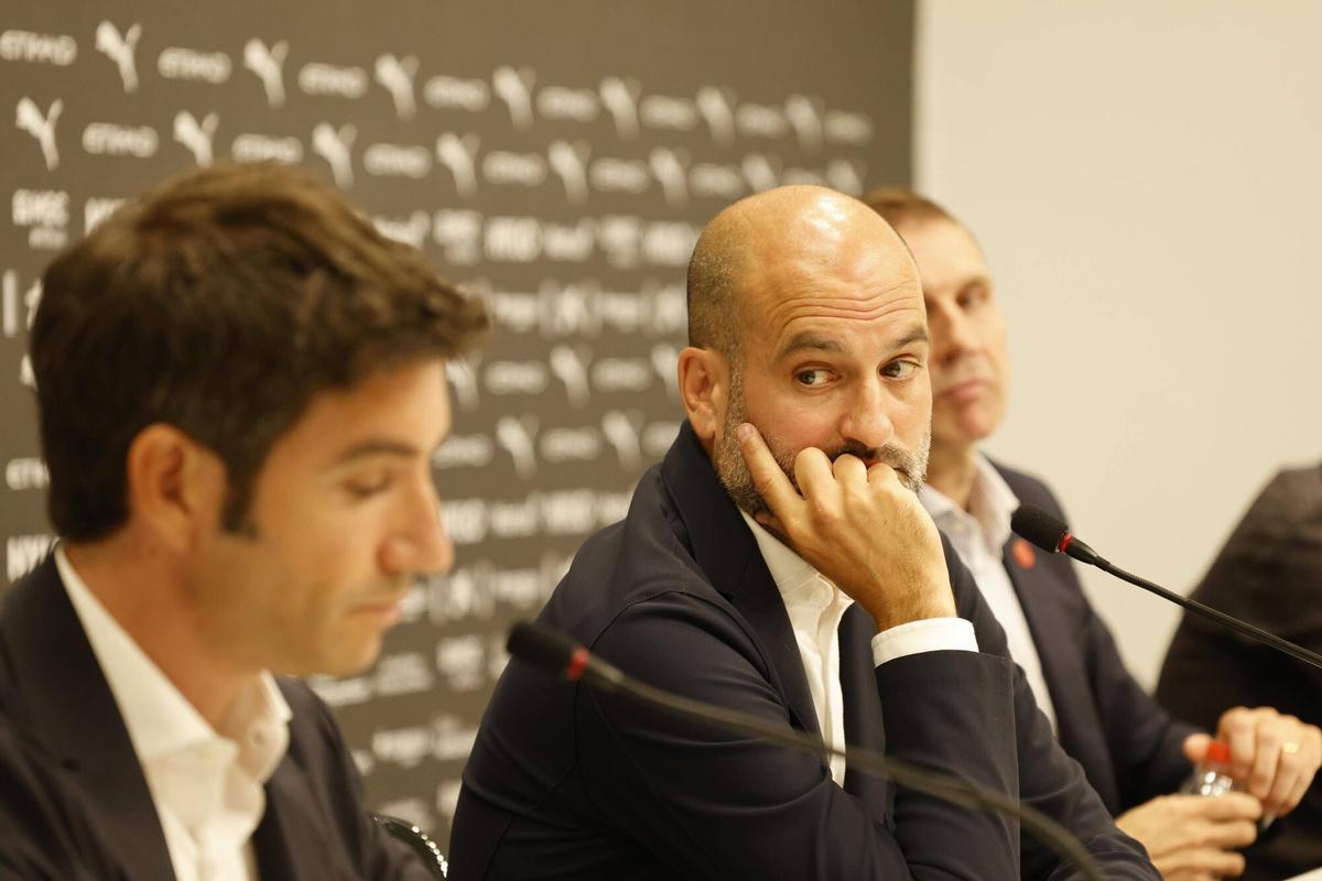 Les imatges de la roda de premsa sobre el descens del Girona Les imatges de la roda de premsa sobre el descens del Girona
