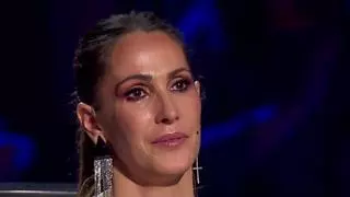 Malú no se corta y se acuerda de Albert Rivera en mitad de un concierto: "Durante el tiempo que pasemos juntos..."