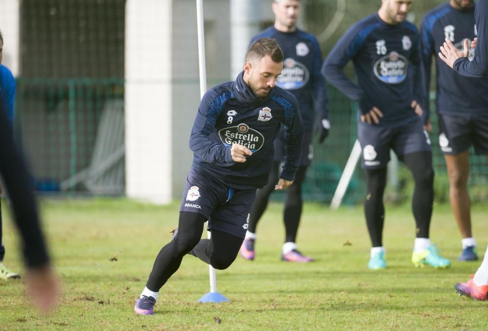 El técnico convoca a 19 jugadores, por lo que tendrá que hacer un último descarte antes del encuentro ante el Sevilla.