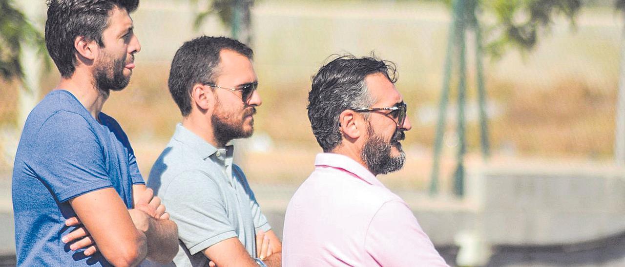 Àngel Dealbert, Carlos Montesinos y Vicente Montesinos, durante un entrenamiento de la pasada pretemporada.