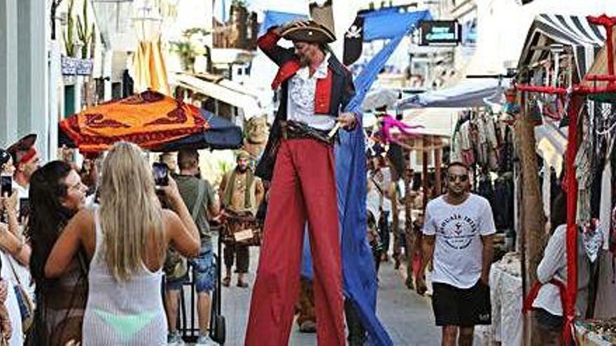 La Feria Marinera Medieval de Sant Antoni cumple 10 años con 120 puestos