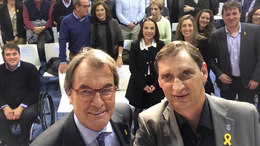 Un &#039;selfie&#039; final de Vicenç Llorenç amb Artur Mas