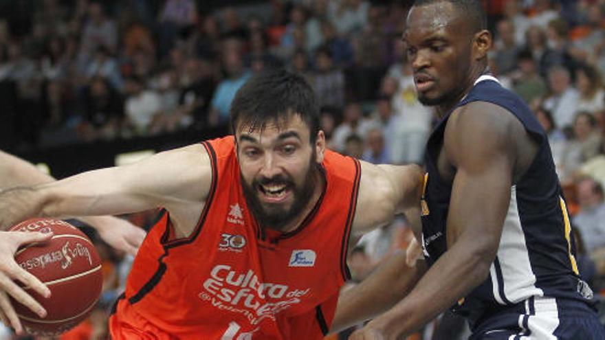 Pierre Oriola, en el partido ante el UCAM Murcia