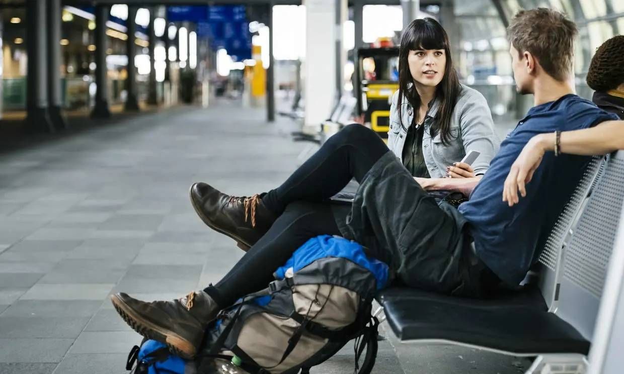 La vieja costumbre de conversar con extraños