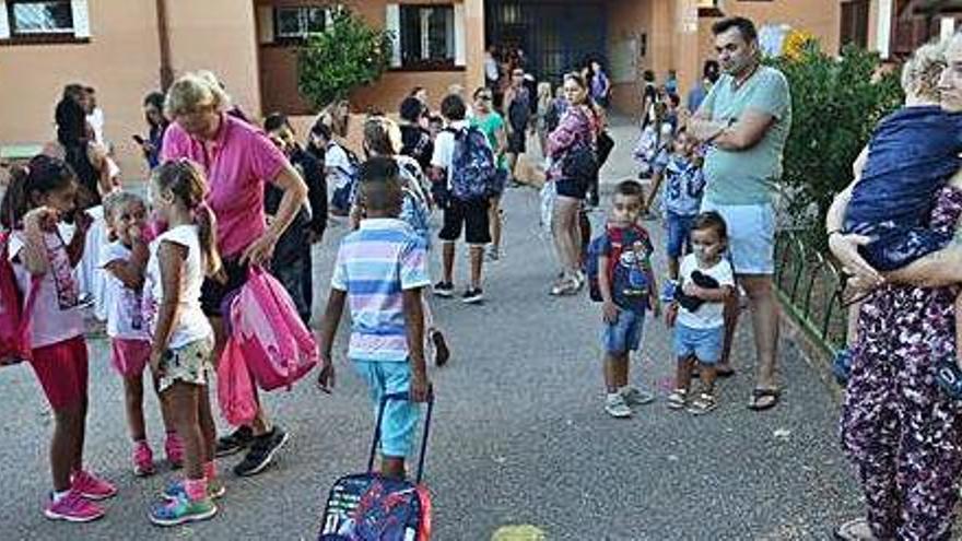 Primer día de clase en el colegio Sant Carles.