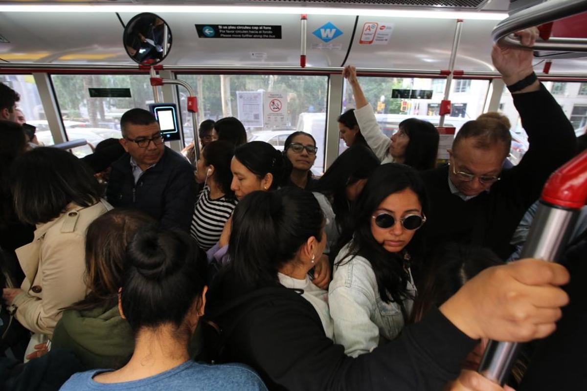 Huelga de 24 horas en la red de autobuses de Barcelona