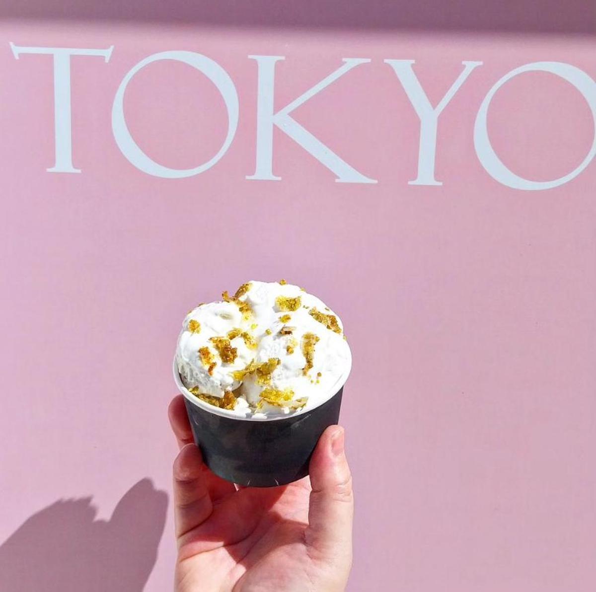 El helado baklava de pistacho de la Pâtisserie Tokyo en Gerena, Sevilla.