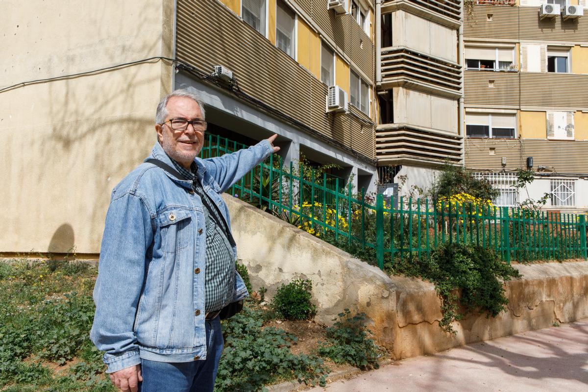 Badia del Valles - Edificios afectados por amianto - Joaquin Nogues, secretario de la asociación de vecinos