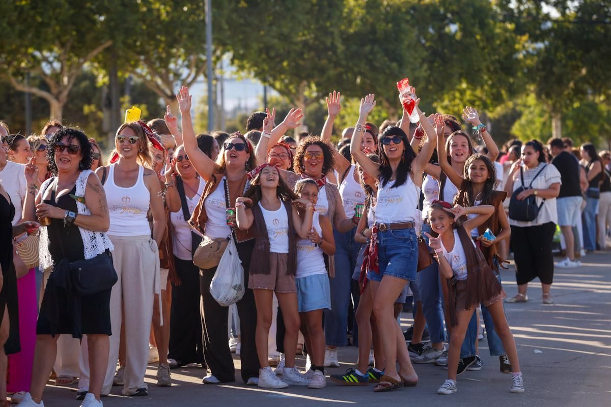 El concierto de Manuel Carrasco congrega a miles de fans en El Arenal