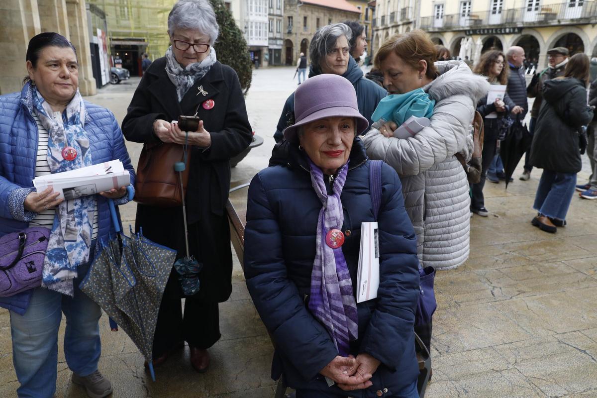 EN IMÁGENES: Así fue la jornada feminista por el 8M en Avilés