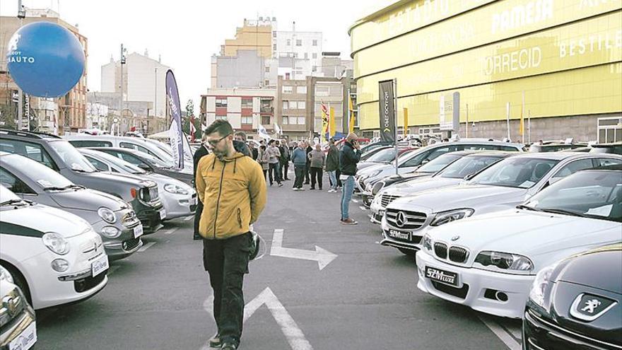 Motor-2 bate récords y expondrá este año 230 coches en el Llaurador de Vila-real