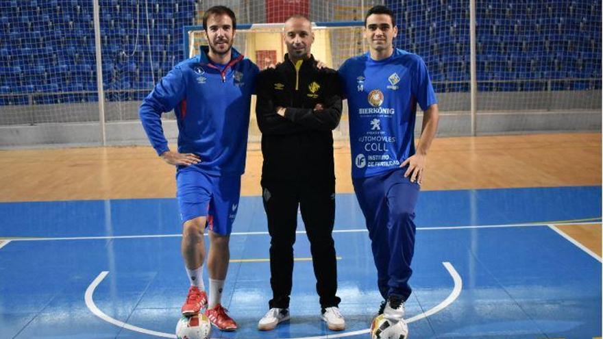 BarrÃ³n y Tomaz, junto al tÃ©cnico Antonio Vadillo.