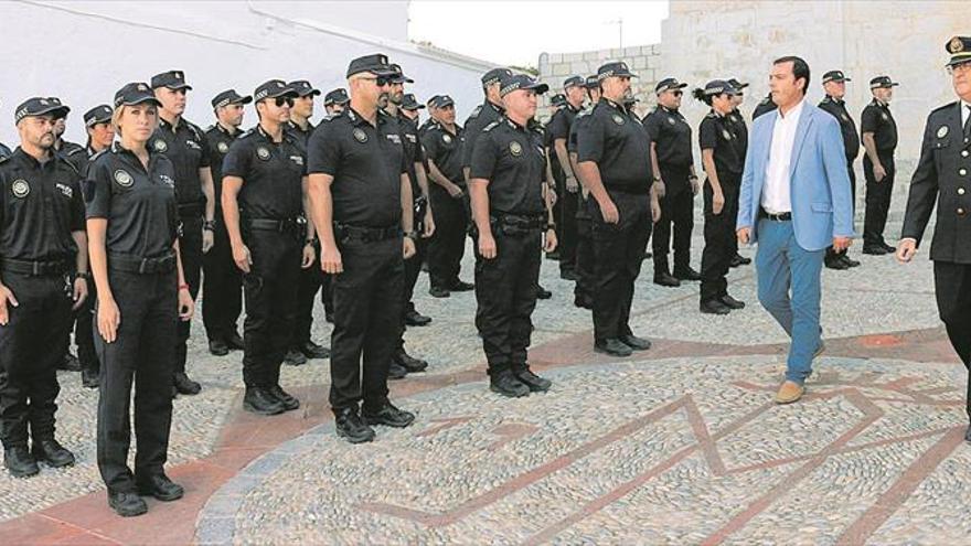 Los destinos turísticos de Castellón seguirán sin refuerzos policiales para el verano