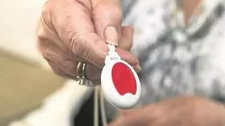 Máxima alerta de la Policía Nacional a los jubilados por el timo del botón rojo