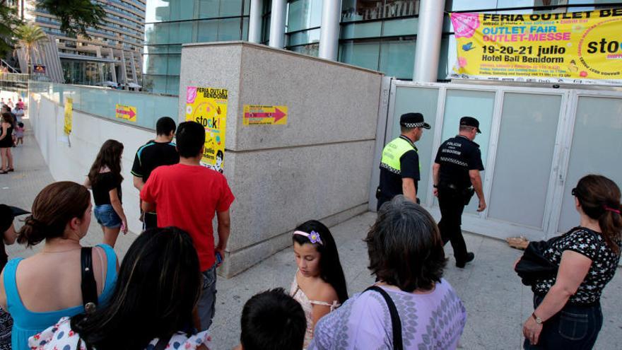 El momento en que la policía accedió al hotel en 2013