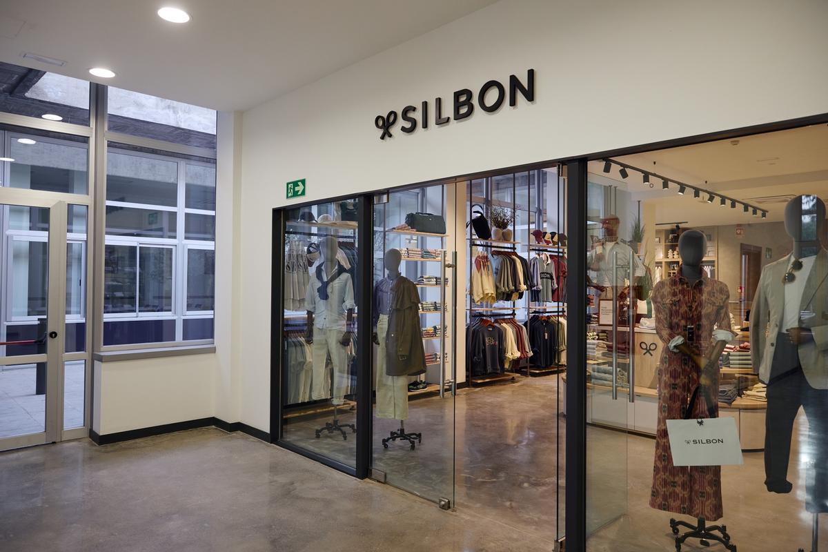 Tienda Silbon dentro del campus.