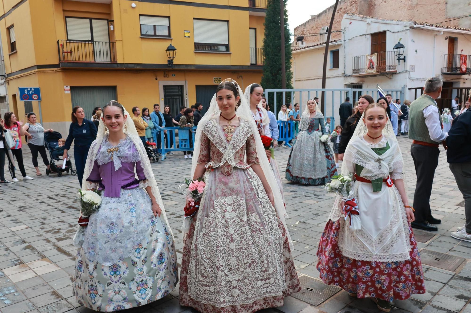 Galería de imágenes: Traslado y ofrenda de flores a Santa Quiteria en Almassora