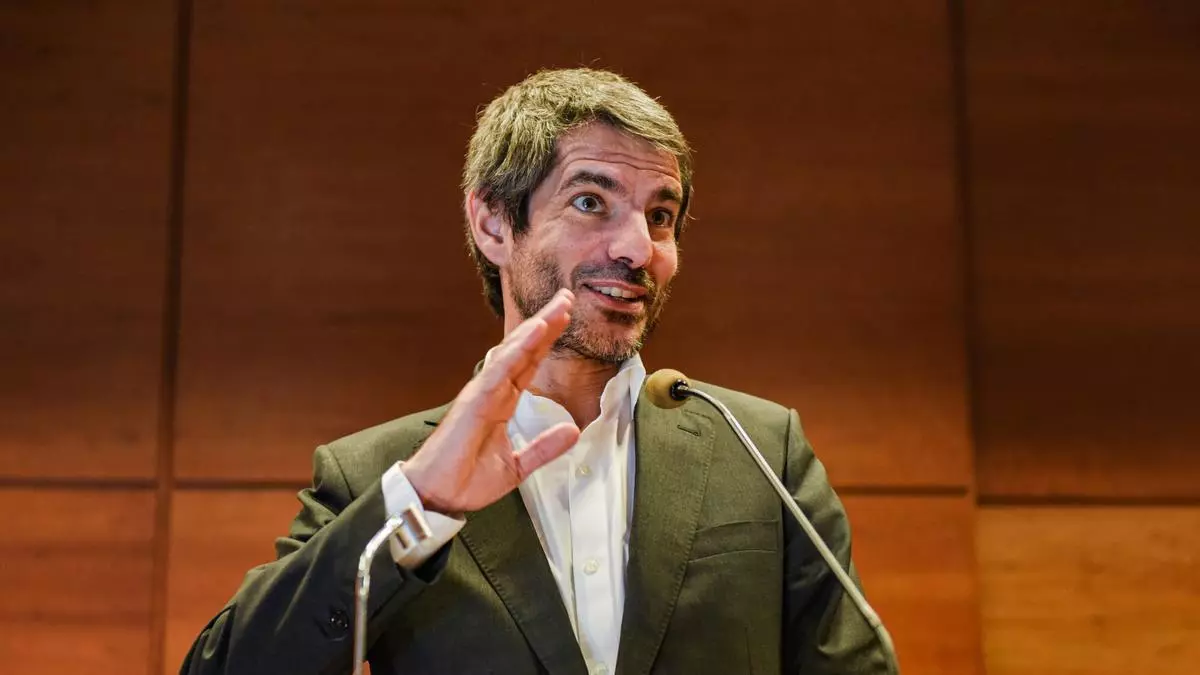 Urtasun reprocha a Marlaska que la policía continúe en el edificio de Via Laietana tras ser declarado espacio de memoria