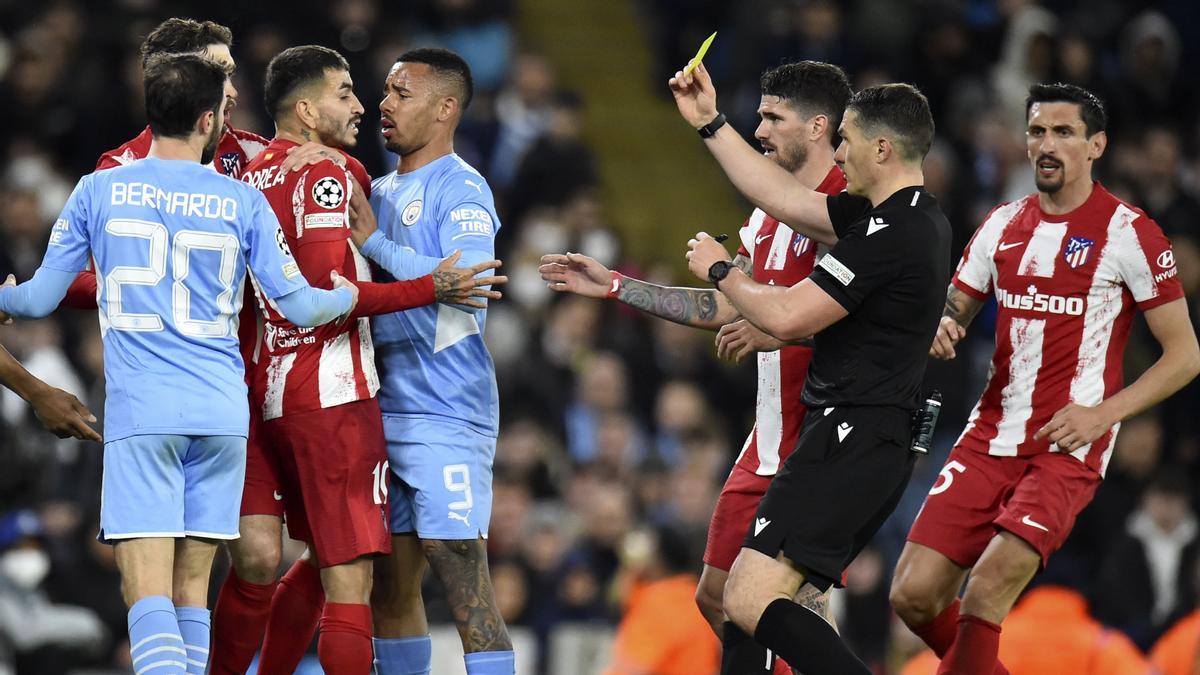 El partido entre Manchester City y Atlético tuvo mucha tensión | EFE