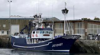 Tres muertos y un desaparecido en el naufragio de un pesquero en Finisterre