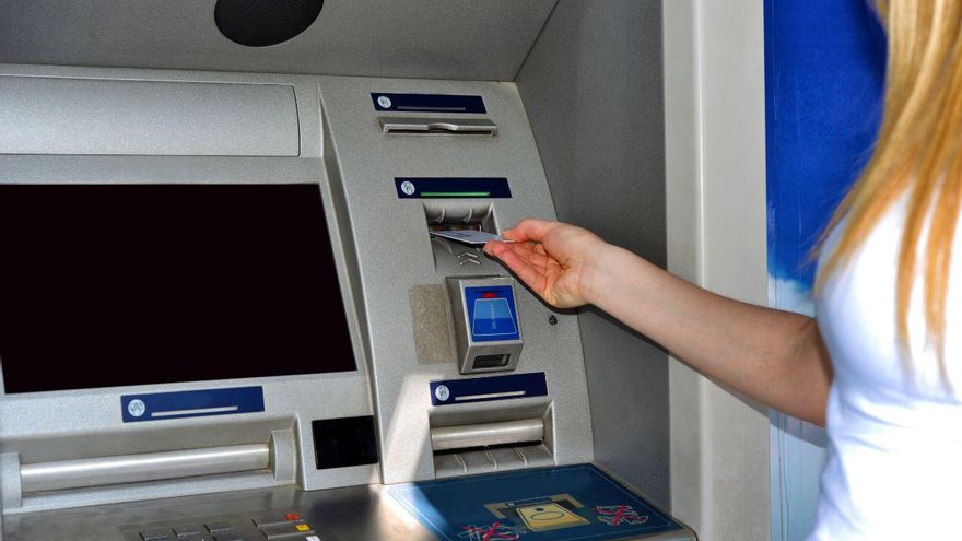 Última hora sobre los cambios en los cajeros automáticos: sacar dinero nunca volverá a ser igual