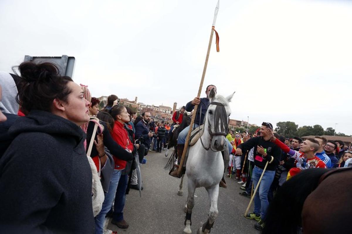 Un dels participants a cavall de l’edició d’aquest any del Toro de la Vega.