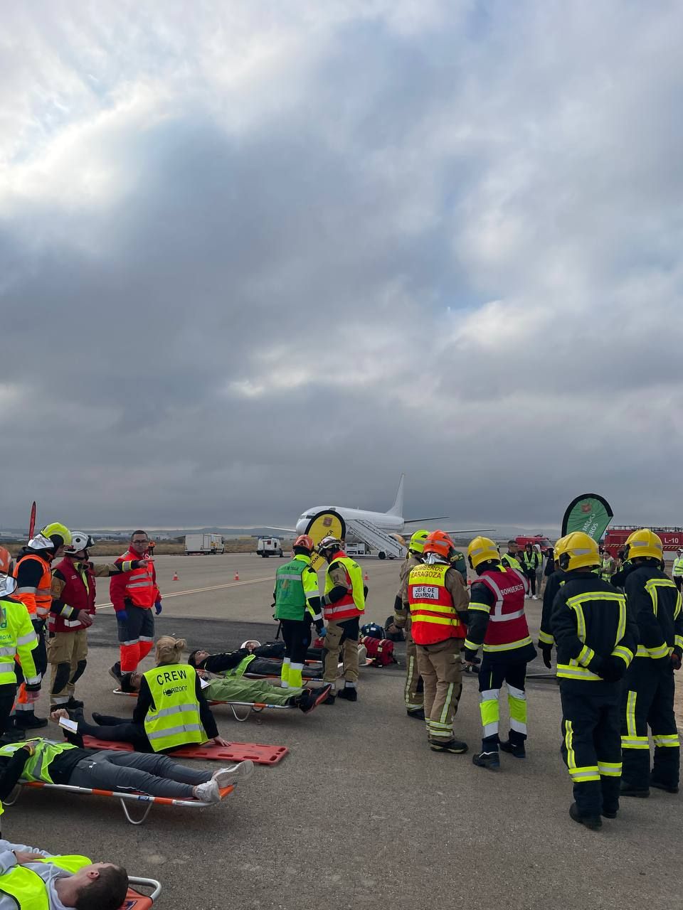 Así ha sido el simulacro de un accidente aéreo en el Aeropuerto de Zaragoza