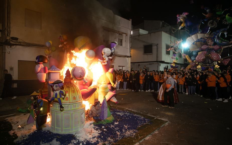 Así fue la 'cremà' en Sagunt